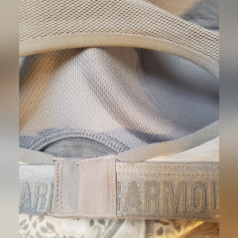 UNDER ARMOUR High-Impact Support Sports Bra 36D 1259953 Full Coverage Racerback - Picture 11 of 16